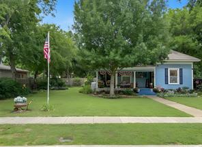 1309 N Austin Street - Photo 1