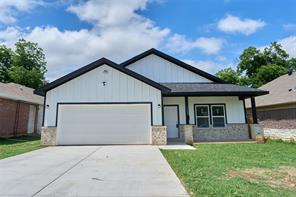 1405 E Maddox Avenue - Photo 1