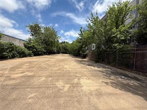 2411 Butler Street - Photo 18