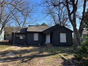1104 Bell Drive - Photo 1