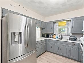 927 Poinsettia Drive - Photo 8