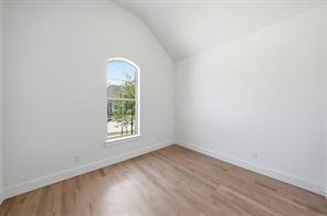 215 Driscoll Street - Photo 10