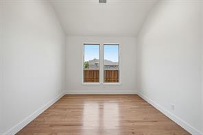 215 Driscoll Street - Photo 8