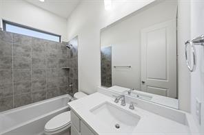 215 Driscoll Street - Photo 9