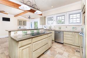 902 Crothers Avenue - Photo 11