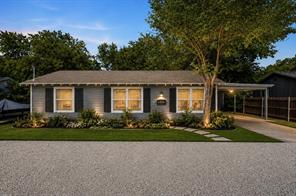 1001 N Carroll Boulevard - Photo 1