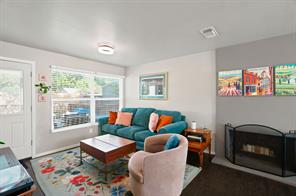 1001 N Carroll Boulevard - Photo 2