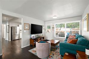 1001 N Carroll Boulevard - Photo 3