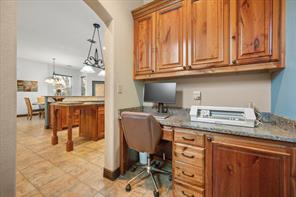 1720 Mistletoe Drive - Photo 10