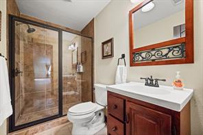 1720 Mistletoe Drive - Photo 20