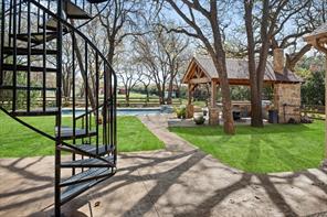 1720 Mistletoe Drive - Photo 25