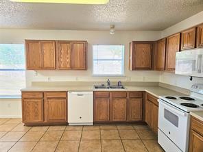 8405 Three Bars Drive - Photo 4