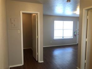 2526 W Prairie Street - Photo 4