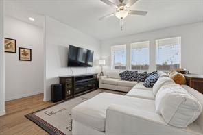 705 Alden Drive - Photo 5