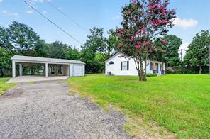 10302 County Road 3705 - Photo 3