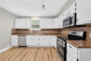10302 County Road 3705 - Photo 5