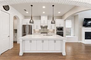 6920 Royal View Drive - Photo 1
