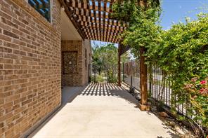 6920 Royal View Drive - Photo 32