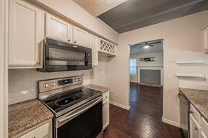 6402 Valleybrooke Court - Photo 9
