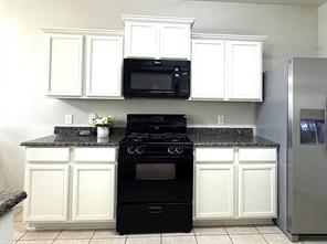 1100 Port Way - Photo 12