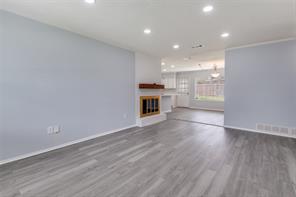 505 Storrs Street - Photo 6