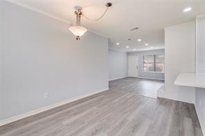 505 Storrs Street - Photo 8