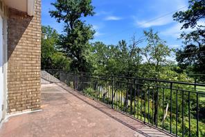 5920 Diamond Oaks Drive S - Photo 4