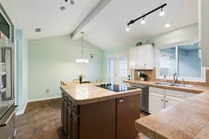 109 Crestwood Drive - Photo 11