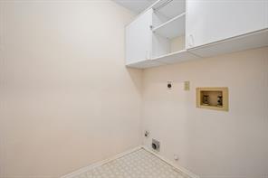 2612 Fountainview Drive - Photo 27