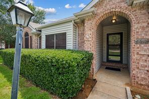 2612 Fountainview Drive - Photo 4