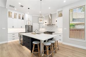 905 Rolling Meadows Court - Photo 1