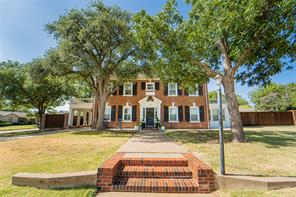 1002 E Lindsey Street - Photo 1