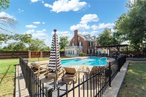 1002 E Lindsey Street - Photo 29