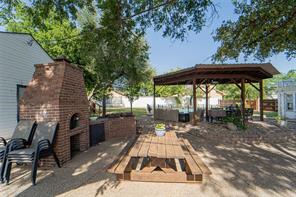 1002 E Lindsey Street - Photo 32