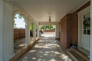 1002 E Lindsey Street - Photo 38