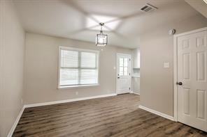 327 W Mckinney Street - Photo 9