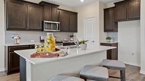 2502 Wesley Avenue - Photo 2