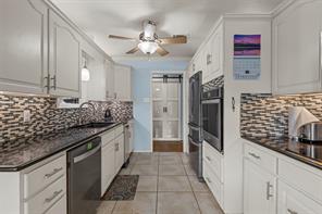 9913 Burgundy Lane - Photo 8