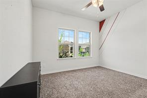 10600 Breezeway Drive - Photo 25