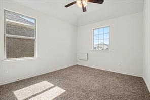 10600 Breezeway Drive - Photo 27