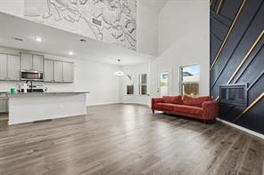 10600 Breezeway Drive - Photo 5