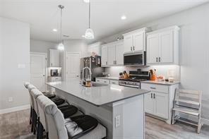 11300 Guinness Drive - Photo 3