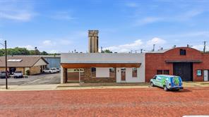 118 W Chestnut Street - Photo 2