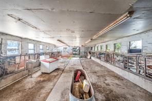 270 Farm Road 2560 - Photo 13