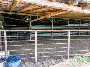 270 Farm Road 2560 - Photo 34