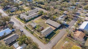 1100 N McCart Street - Photo 3
