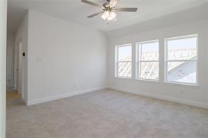 8705 Acorn Avenue - Photo 10