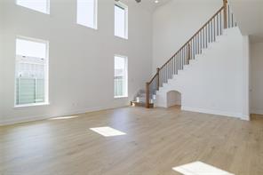 8705 Acorn Avenue - Photo 4