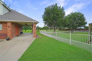 2152 Chisholm Trail - Photo 35
