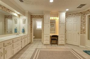 710 S Main Street - Photo 28